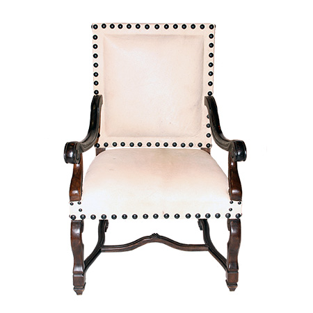 Armchair in white cowhide